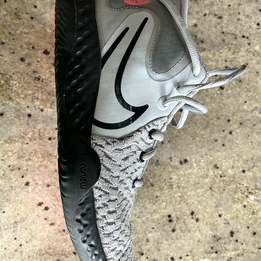 KD Trey 5 VIII 'Light Smoke Grey Black Size 8 Excellent Condition